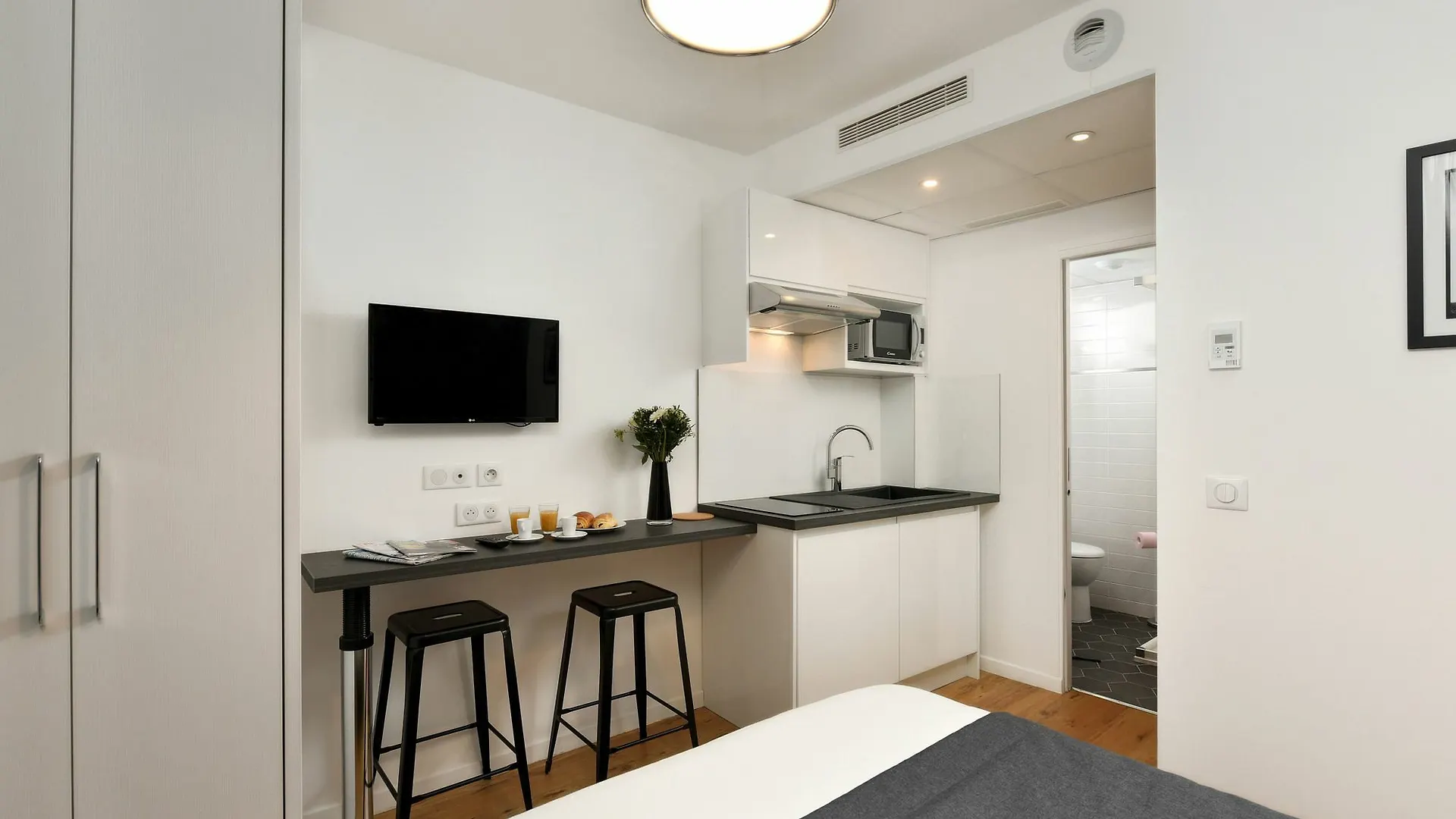 Hotel Residence Montebello Paris 3*,